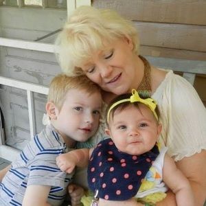 Meet your Posher, Peggy